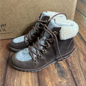 Sorel Brown and Gray Ankle Boots